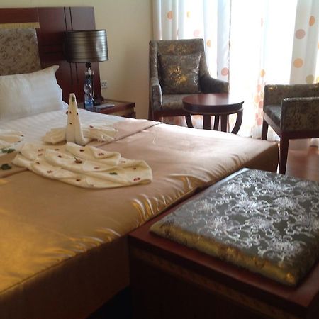 Palm Palace Hotel Bahir Dar Ngoại thất bức ảnh