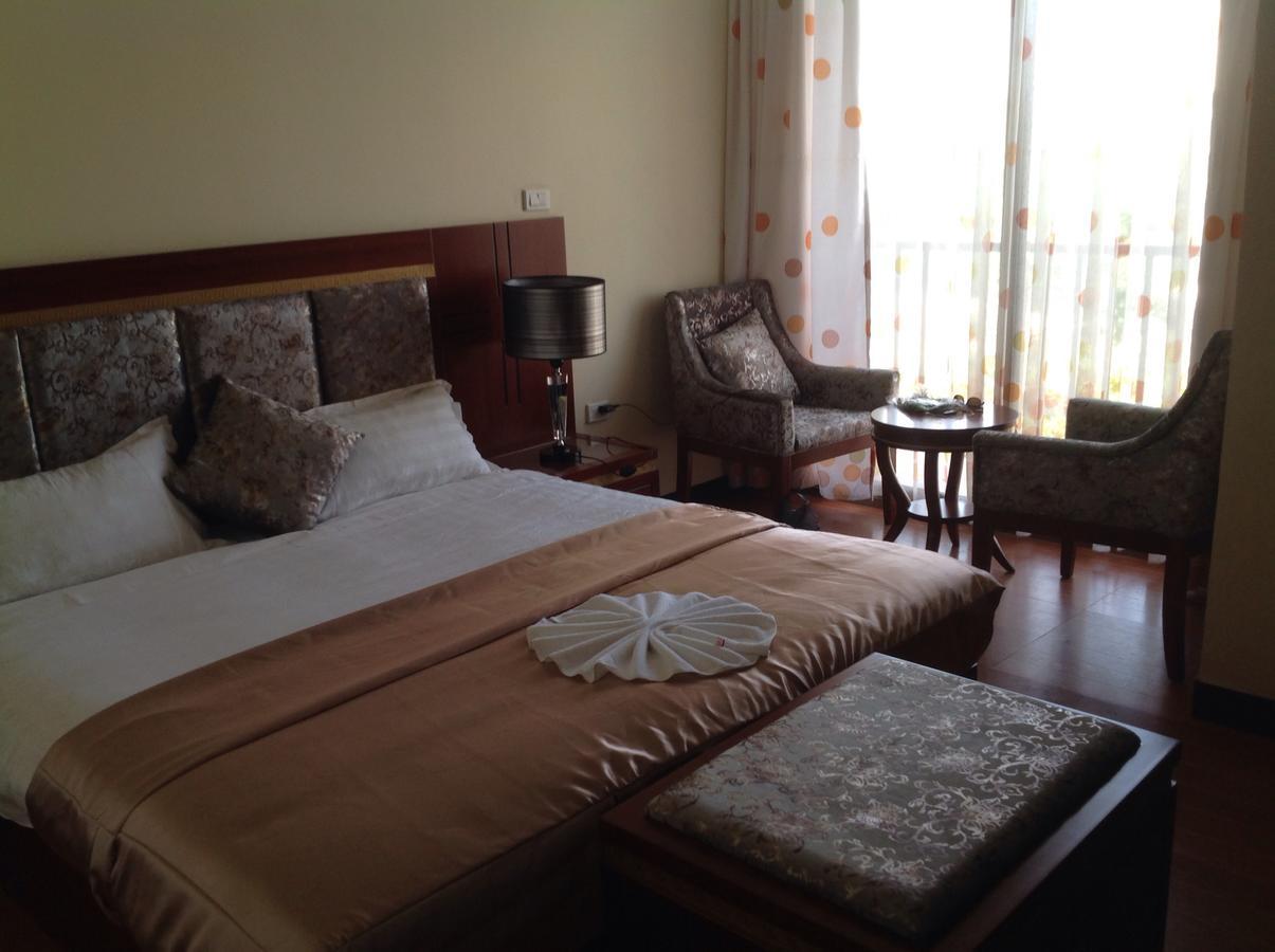 Palm Palace Hotel Bahir Dar Ngoại thất bức ảnh