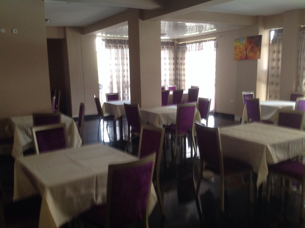 Palm Palace Hotel Bahir Dar Ngoại thất bức ảnh