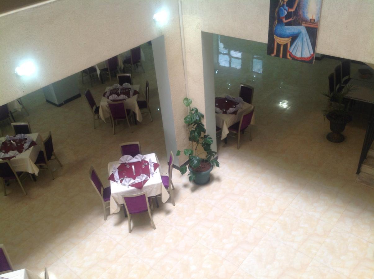 Palm Palace Hotel Bahir Dar Ngoại thất bức ảnh