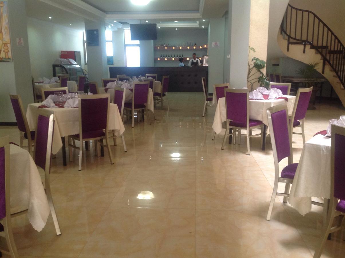 Palm Palace Hotel Bahir Dar Ngoại thất bức ảnh