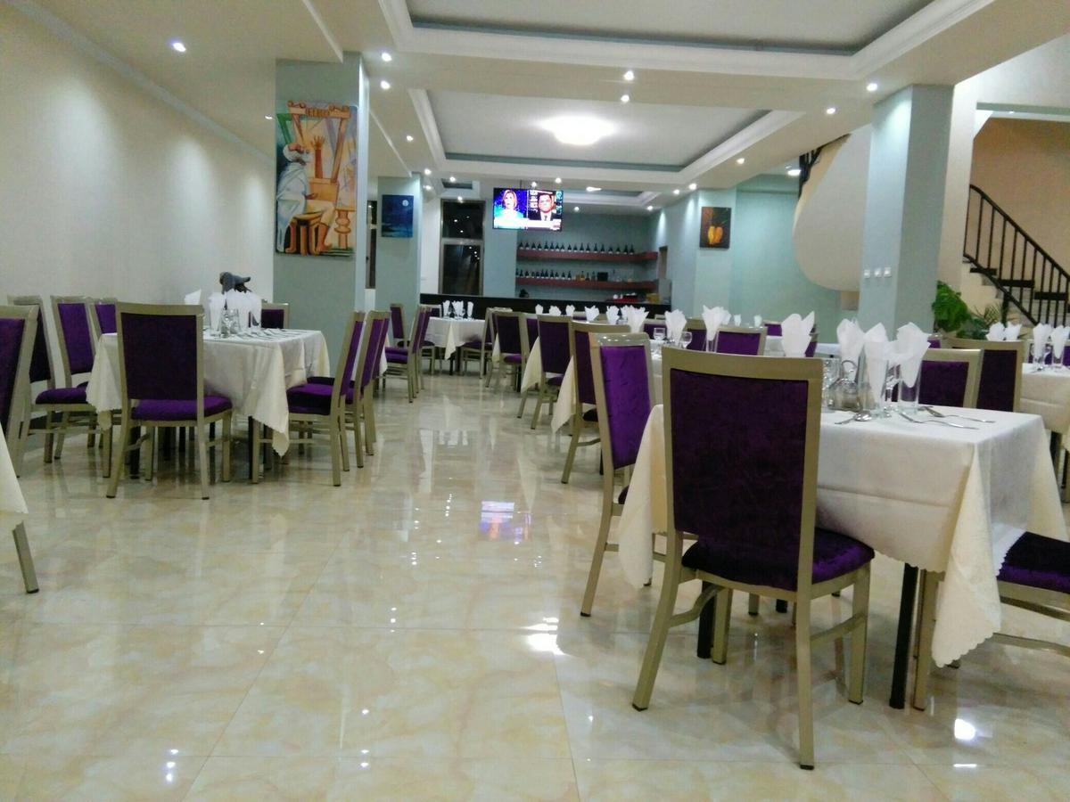 Palm Palace Hotel Bahir Dar Ngoại thất bức ảnh